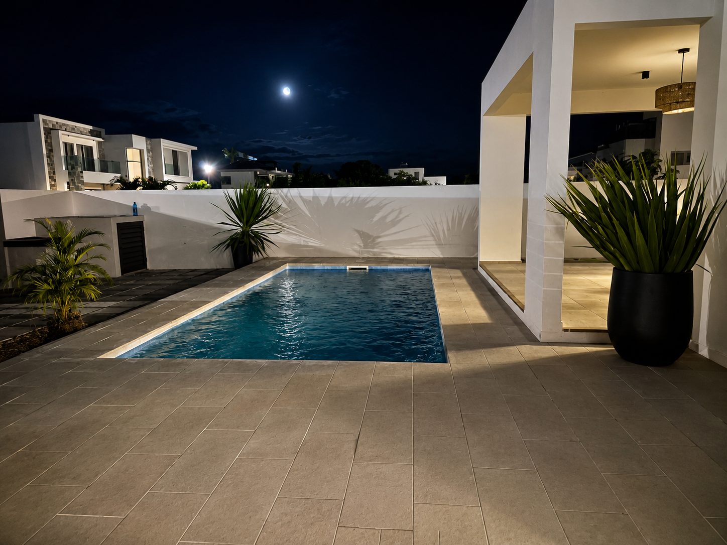 Villa Soleil — private pool at night